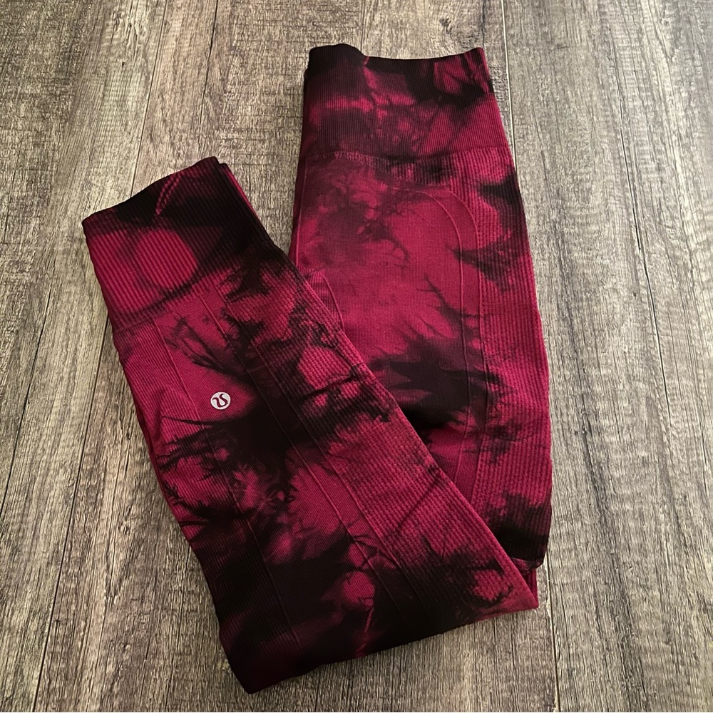 Lululemon 🍋 Ebb to Street Seamless Leggings